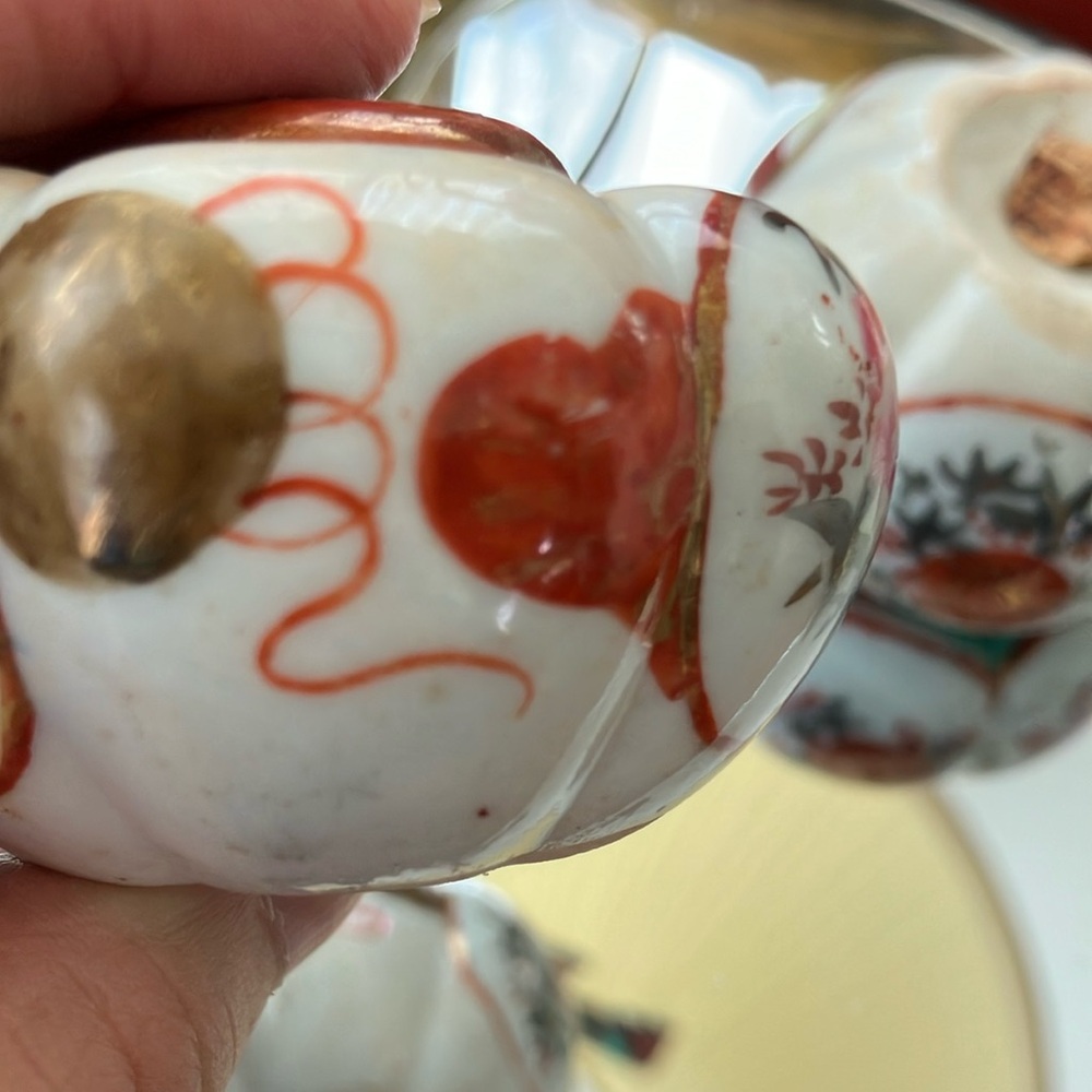 Vintage Geisha’s in Garden Ceramic Salt and Pepper Shakers HAND PAINTED 1930’s - Picture 7 of 16